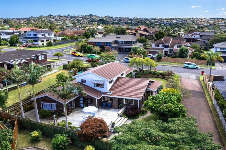 Photo of property in 33 Renoir Street, West Harbour, Auckland, 0618
