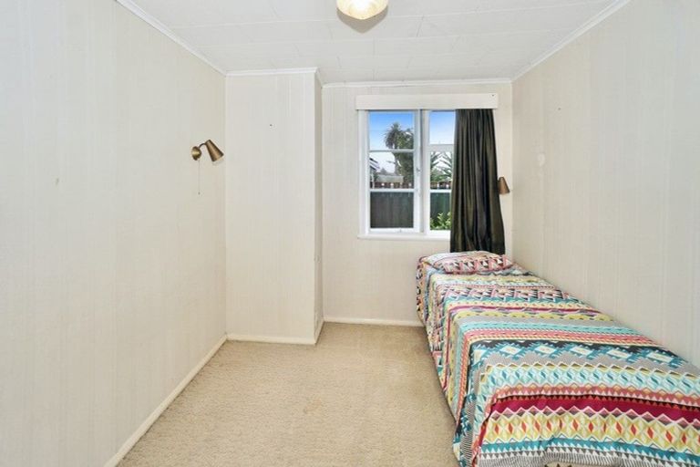 Photo of property in 9 Seddon Street, Te Puke, 3119