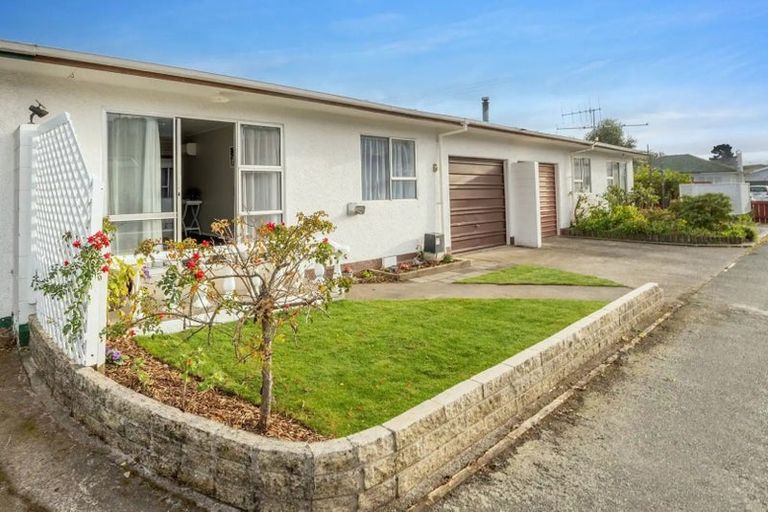 Photo of property in 2/37 Green Street, Tahunanui, Nelson, 7011