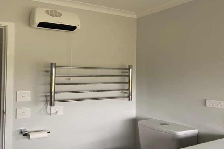 Photo of property in 59 Seagrass Place, Otaki Beach, Otaki, 5512