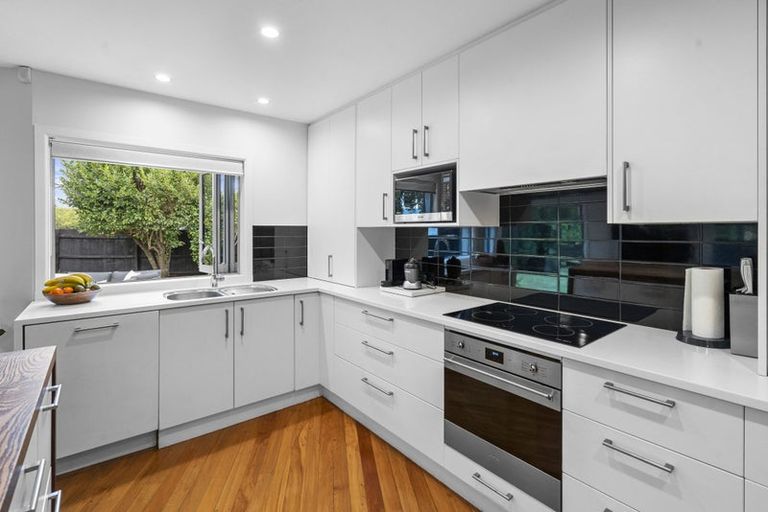 Photo of property in 53 Windermere Road, Papanui, Christchurch, 8053