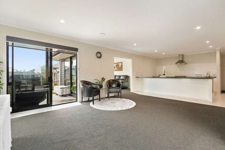 Photo of property in 5 Faber Place, Rototuna North, Hamilton, 3210
