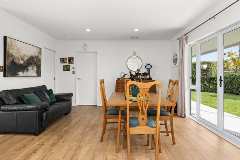 Photo of property in 13a Anzac Avenue, Onekawa, Napier, 4110