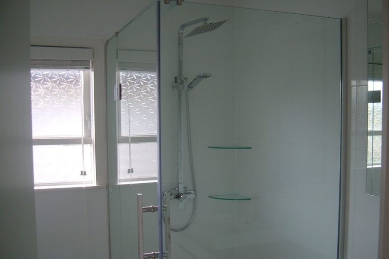 Photo of property in 17 Glendene Avenue, Glendene, Auckland, 0602