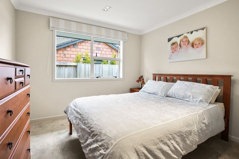 Photo of property in 17 Compton Grove, Huntington, Hamilton, 3210