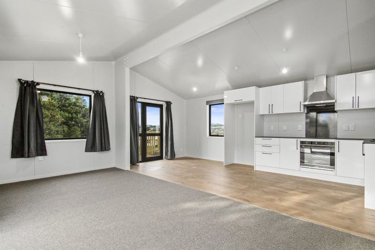 Photo of property in 104a Te Pene Avenue, Titahi Bay, Porirua, 5022