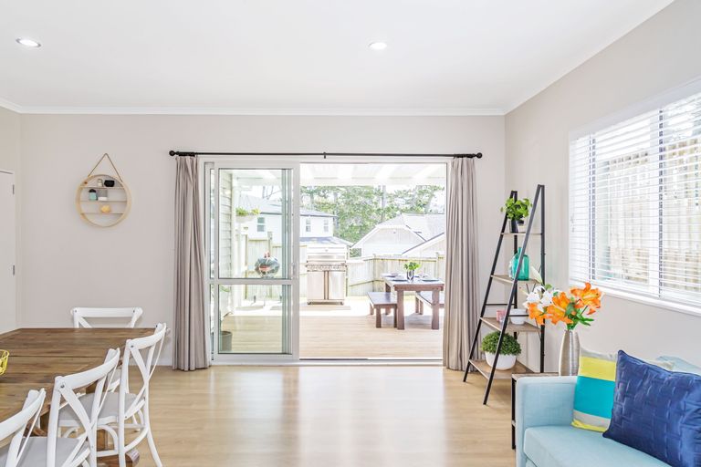 Photo of property in 4 Stella Maris Lane, Silverdale, 0932