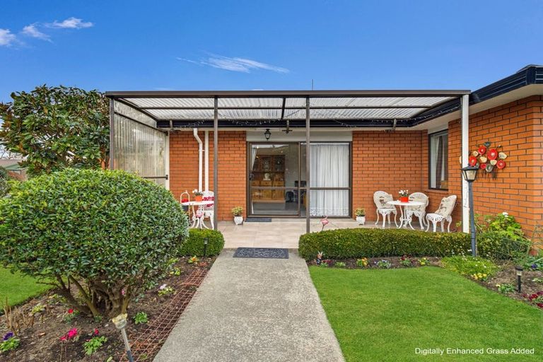 Photo of property in 69 Sarabande Avenue, Redwood, Christchurch, 8051