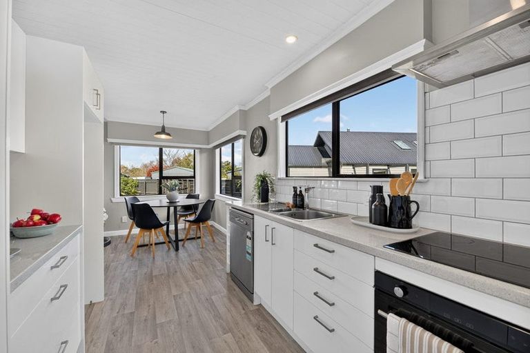 Photo of property in 52a Jellicoe Street, Greytown, 5712