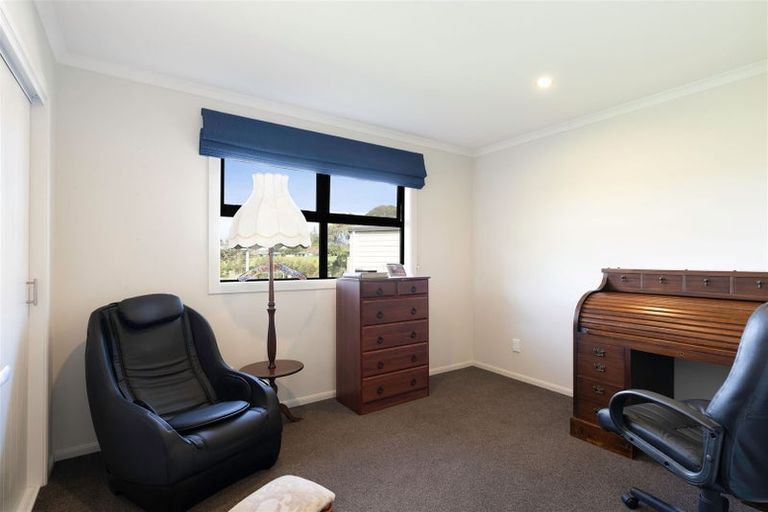 Photo of property in 9 Tullahoma Way, Ohau, Levin, 5570