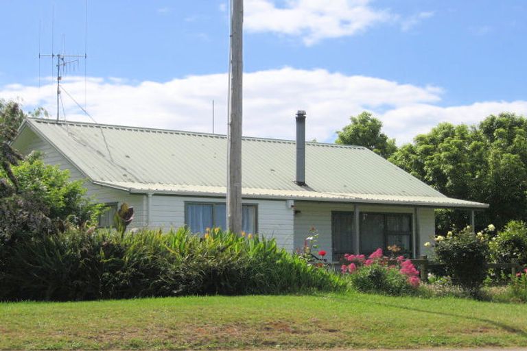 Photo of property in 52 Athenree Road, Athenree, Katikati, 3177