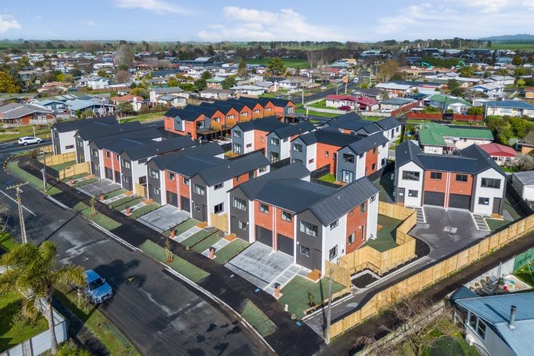 Photo of property in 2/1 Sundown Crescent, Melville, Hamilton, 3206