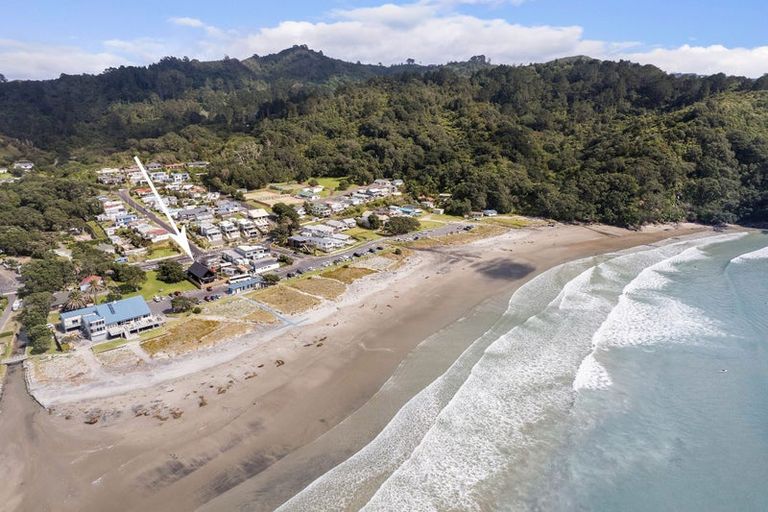 Photo of property in 10b Beach Road, Waihi Beach, 3611