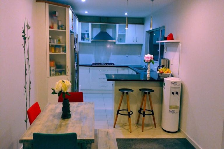 Photo of property in 630a East Coast Road, Pinehill, Auckland, 0630