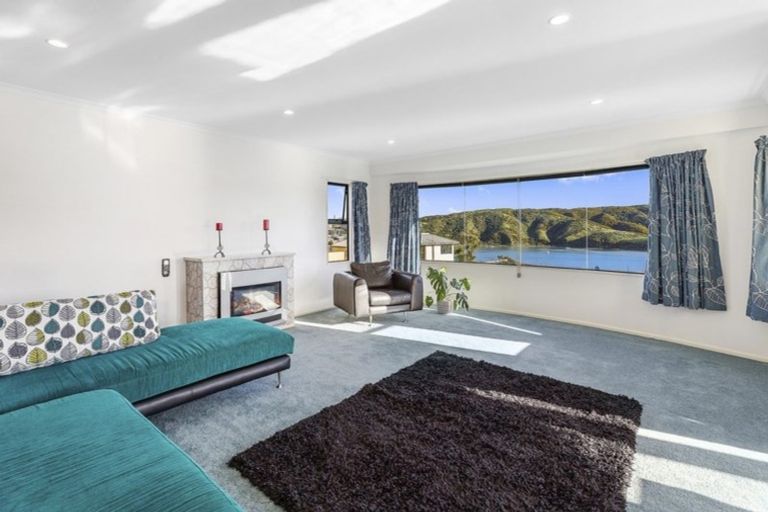 Photo of property in 13 Paremata Drive, Paremata, Porirua, 5024