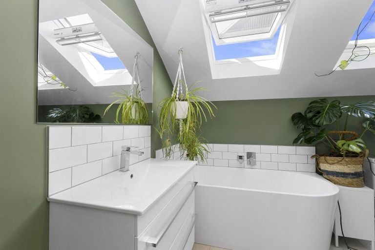 Photo of property in 68b Copeland Street, Epuni, Lower Hutt, 5011