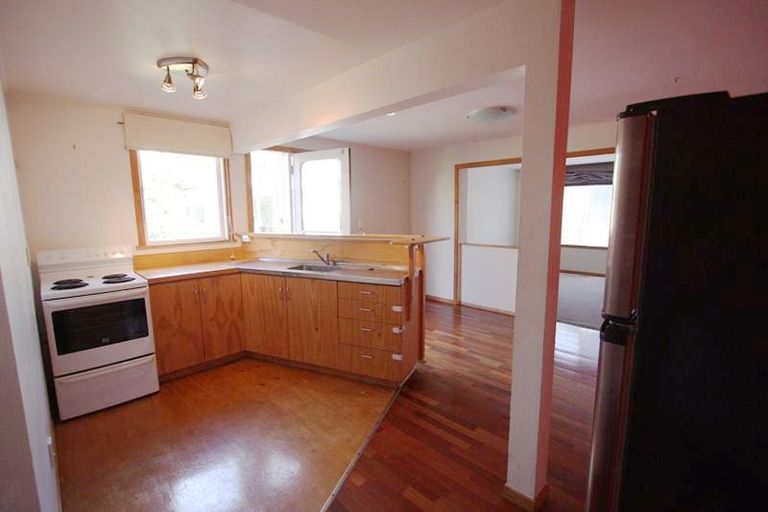 Photo of property in 50 Melrose Road, Island Bay, Wellington, 6023