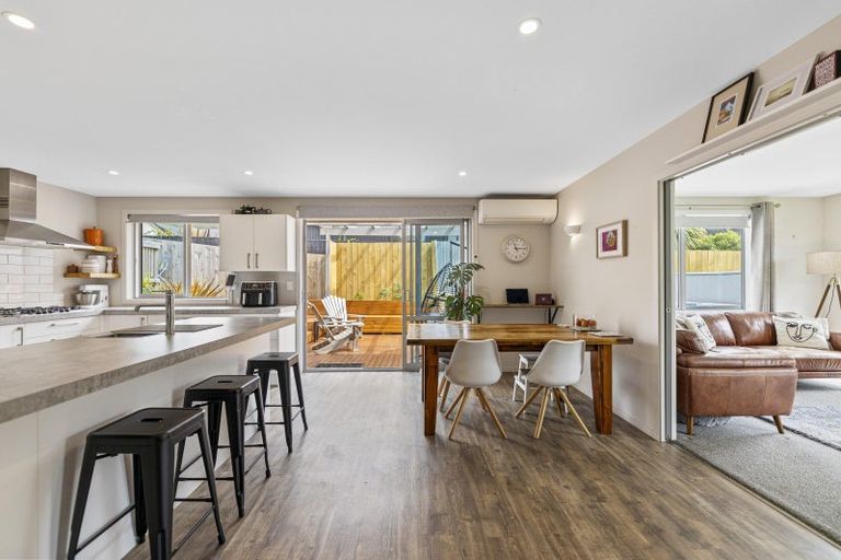 Photo of property in 8 Glendermid Close, Sawyers Bay, Port Chalmers, 9023