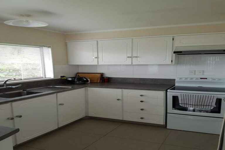 Photo of property in 2/46 Willis Road, Papakura, 2110