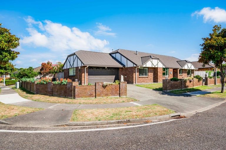 Photo of property in 52 Campion Road, Waikanae Beach, Waikanae, 5036