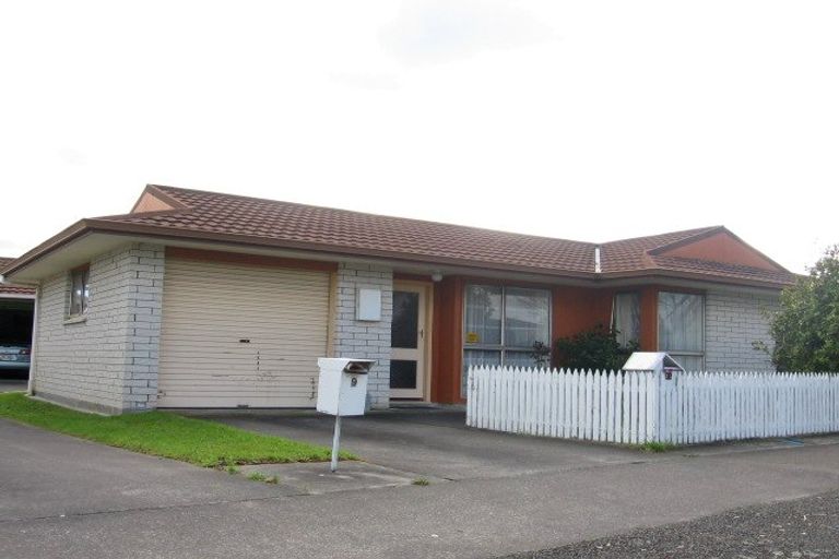 Photo of property in 11 Herbert Avenue, Cloverlea, Palmerston North, 4412