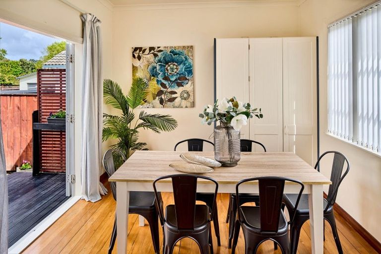 Photo of property in 10 Avon Street, Waterloo, Lower Hutt, 5011