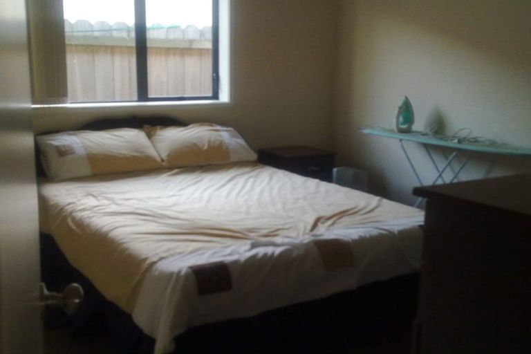 Photo of property in 38 Tussock Avenue, Mangere, Auckland, 2022