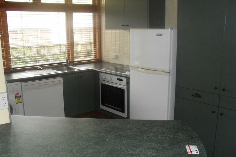 Photo of property in 11 Lawry Street, Moturoa, New Plymouth, 4310