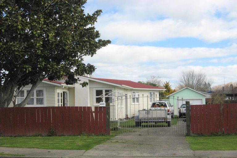 Photo of property in 21 Rata Avenue, Edgecumbe, 3120
