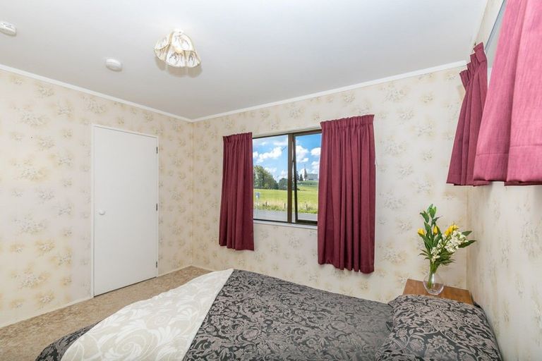Photo of property in 32 Foster Road, Temple View, Hamilton, 3218