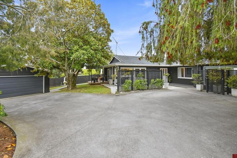 Photo of property in 17 Glenmore Road, Sunnyhills, Auckland, 2010