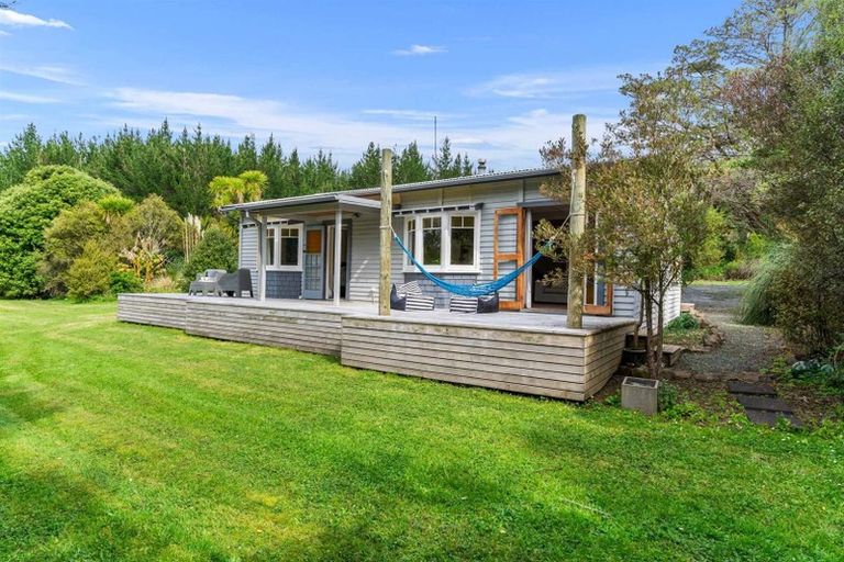 Photo of property in 17 Oruawharo Road, Topuni, Wellsford, 0975