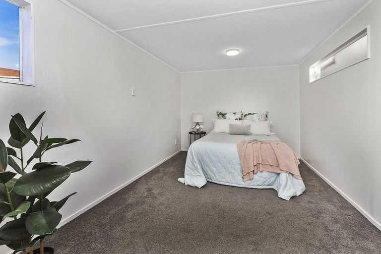 Photo of property in 9 Keel Place, Whitby, Porirua, 5024