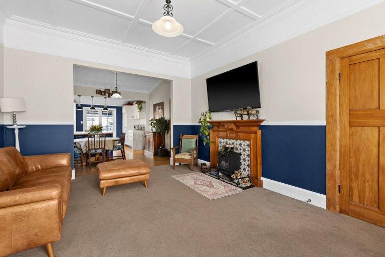 Photo of property in 12 Kinross White Street, Napier South, Napier, 4110