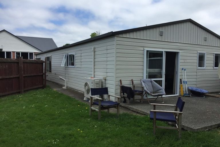 Photo of property in 156 Peverel Street, Riccarton, Christchurch, 8041