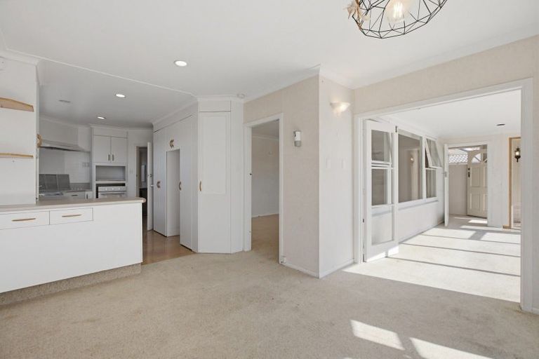 Photo of property in 21 Ngahere Street, Otumoetai, Tauranga, 3110
