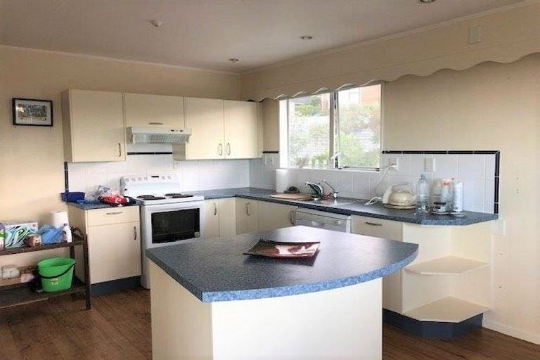 Photo of property in 21 Seatoun Heights Road, Miramar, Wellington, 6022