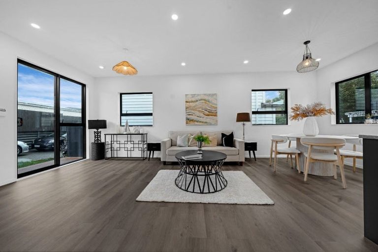 Photo of property in 40a Mason Street, New Lynn, Auckland, 0600