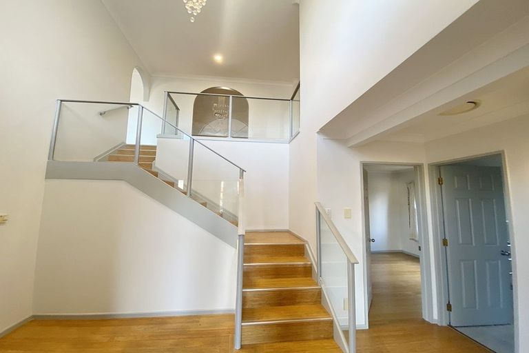 Photo of property in 47 Ransom Smyth Drive, Goodwood Heights, Auckland, 2105