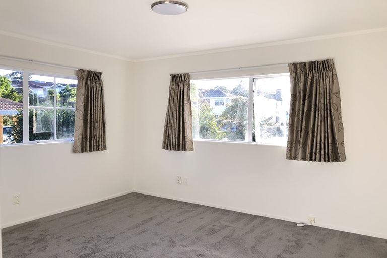 Photo of property in 70 Lagoon Way, West Harbour, Auckland, 0618