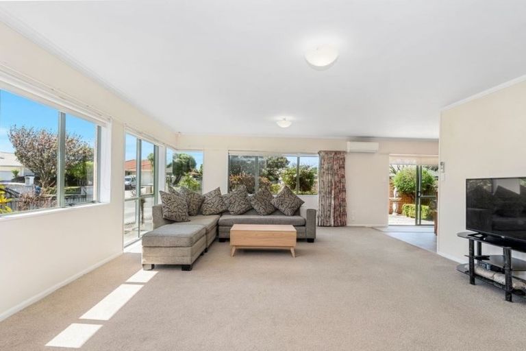 Photo of property in 111 Blake Boulevard, Papamoa Beach, Papamoa, 3118