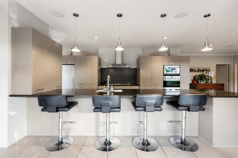 Photo of property in 9 The Esplanade, Huntington, Hamilton, 3210