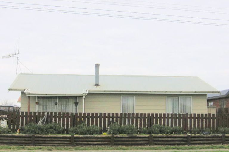 Photo of property in 61a Johnston Street, Foxton, 4814