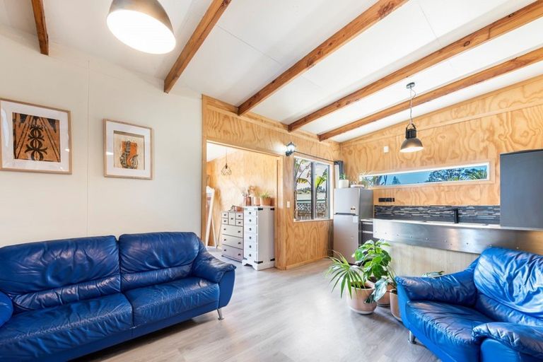 Photo of property in 10 Cliff Road, Tasman, Upper Moutere, 7173