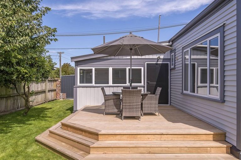 Photo of property in 88 Domain Terrace, Spreydon, Christchurch, 8024