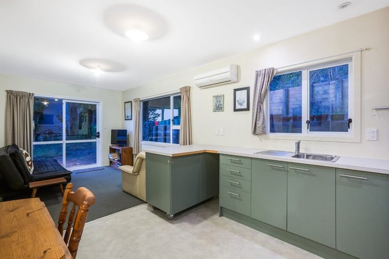 Photo of property in 32 Papakowhai Road, Papakowhai, Porirua, 5024