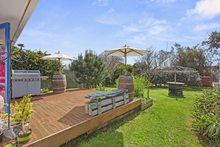 Photo of property in 23 Lorenzen Bay Road, Raglan, 3225