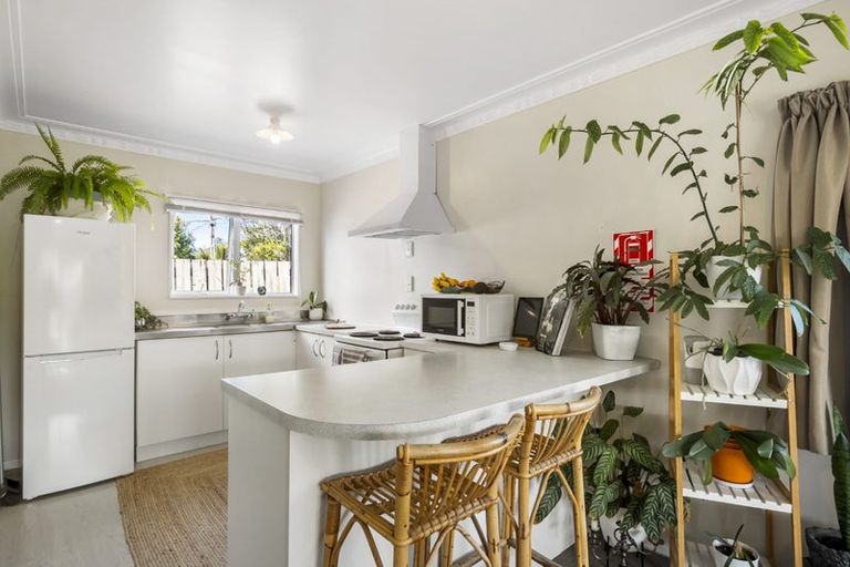 Photo of property in 49a Bay Street, Red Beach, 0932