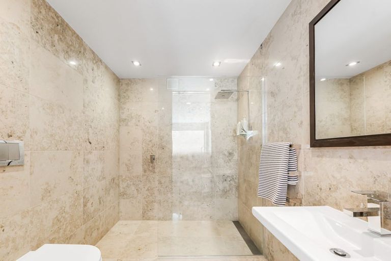 Photo of property in 21 Brighton Terrace, Mairangi Bay, Auckland, 0630