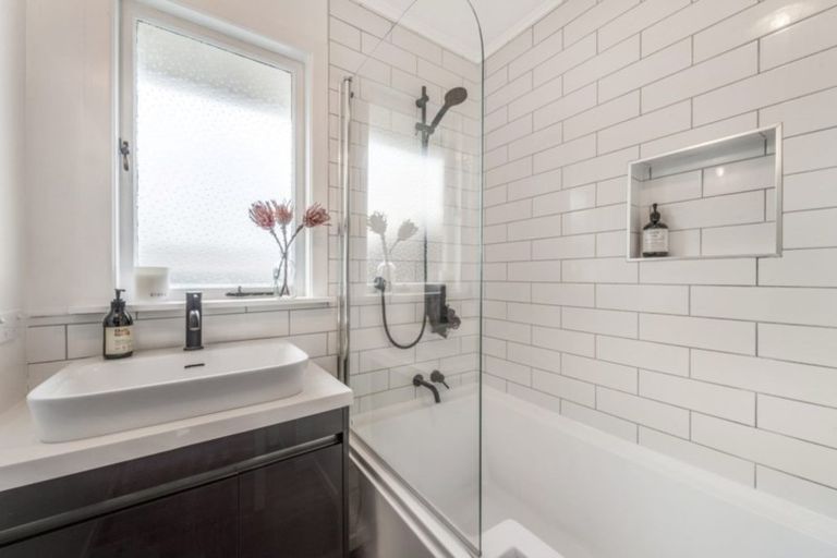 Photo of property in 5 Warwick Avenue, St Andrews, Hamilton, 3200